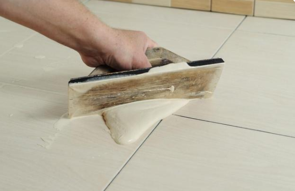 你知道用桶裝環(huán)氧彩砂怎么做陰陽(yáng)角施工嗎？